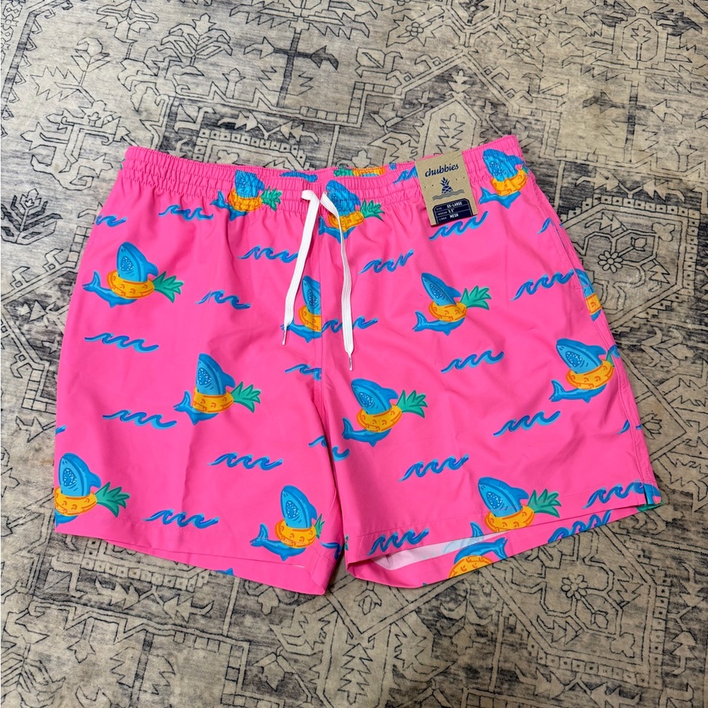 Chubbies Swim Trunks Shorts Mens xxl Pink Shark Pineapple Lined 5.5 Inseam